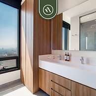 Luxury 2 BR Condo in Reforma - Skyline View - Pool