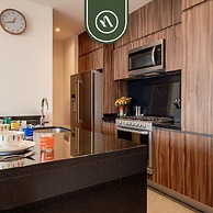 Luxury 2 BR Condo in Reforma - Skyline View - Pool