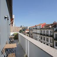 Liiiving in Porto Downtown Riverside Balcony