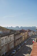 Liiiving in Porto Downtown Riverside Balcony
