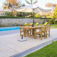 Liiiving in Porto Garden Pool House