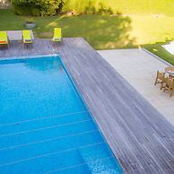 Liiiving in Porto Garden Pool House