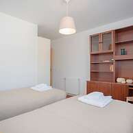 Liiiving in Porto Bright Light Apartment