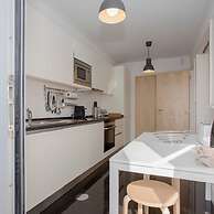 Liiiving in Porto Bright Light Apartment