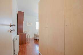 Liiiving in Porto Bright Light Apartment