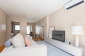 Liiiving in Porto - Light Boutique Apartment