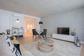 Liiiving in Gaia - Beach Seaside Apartment