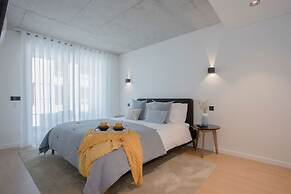 Liiiving in Gaia - Beach Seaside Apartment