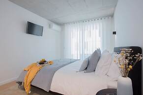 Liiiving in Gaia - Beach Seaside Apartment