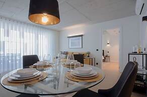 Liiiving in Gaia - Beach Seaside Apartment