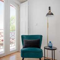 Liiiving in Porto Cozy Chic Downtown
