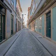 Liiiving in Porto Cozy Chic Downtown
