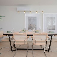 Liiiving in Porto Luxury Beachfront Apartment V