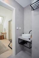 Liiiving in Porto Luxury Beachfront Apartment V