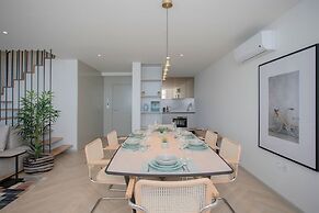 Liiiving in Porto Luxury Beachfront Apartment V