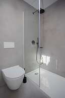 Liiiving in Porto Luxury Beachfront Apartment V