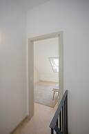 Liiiving in Porto Luxury Beachfront Apartment V