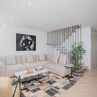 Liiiving in Porto Luxury Beachfront Apartment V