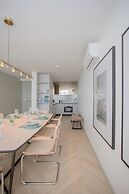Liiiving in Porto Luxury Beachfront Apartment V
