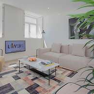 Liiiving in Porto Luxury Beachfront Apartment V