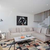 Liiiving in Porto Luxury Beachfront Apartment V