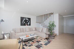 Liiiving in Porto Luxury Beachfront Apartment V