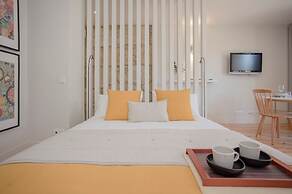Liiiving in Porto Charming Downtown Delight I