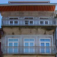 Liiiving in Porto Central Secret Balcony