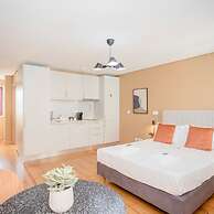 Liiiving in Porto Historic Cl Rigos Studio - 4F