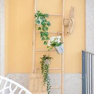 Liiiving in Porto - Downtown Balcony Studio