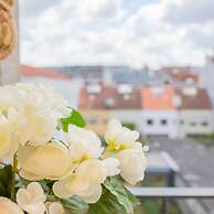 Liiiving in Porto - Downtown Balcony Studio