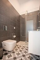 Liiiving in Porto - Balcony Design Apartment