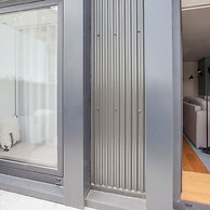 Liiiving in Porto Downtown Luxury Studio