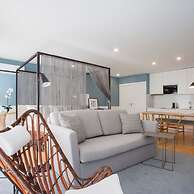 Liiiving in Porto Downtown Luxury Studio