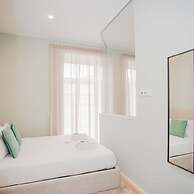 Liiiving in Porto - Sweet Sunlight Apartment