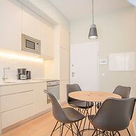 Liiiving in Porto - Sweet Sunlight Apartment