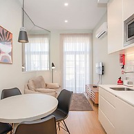 Liiiving in Porto - Sweet Sunlight Apartment