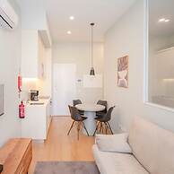 Liiiving in Porto - Sweet Sunlight Apartment