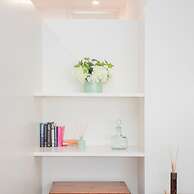 Liiiving in Porto - Light Terrace Apartment