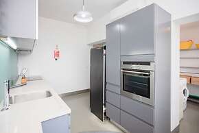 Liiiving in Porto - Light Terrace Apartment