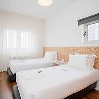 Liiiving in Porto - Light Terrace Apartment