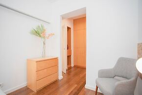 Liiiving in Porto - Light Terrace Apartment