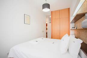 Liiiving in Porto - Light Terrace Apartment