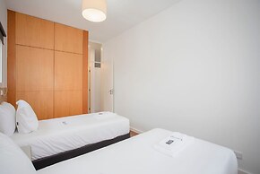 Liiiving in Porto - Light Terrace Apartment