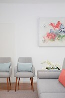 Liiiving in Porto - Light Terrace Apartment