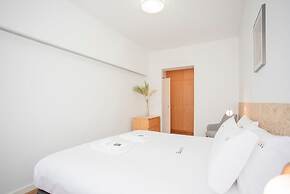 Liiiving in Porto - Light Terrace Apartment