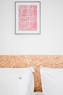 Liiiving in Porto - Light Terrace Apartment