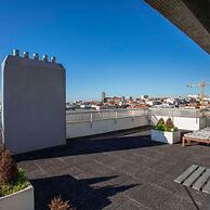 Liiiving in Porto - Light Terrace Apartment