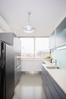 Liiiving in Porto - Light Terrace Apartment