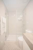 Liiiving in Porto - Haven Pool Apartment